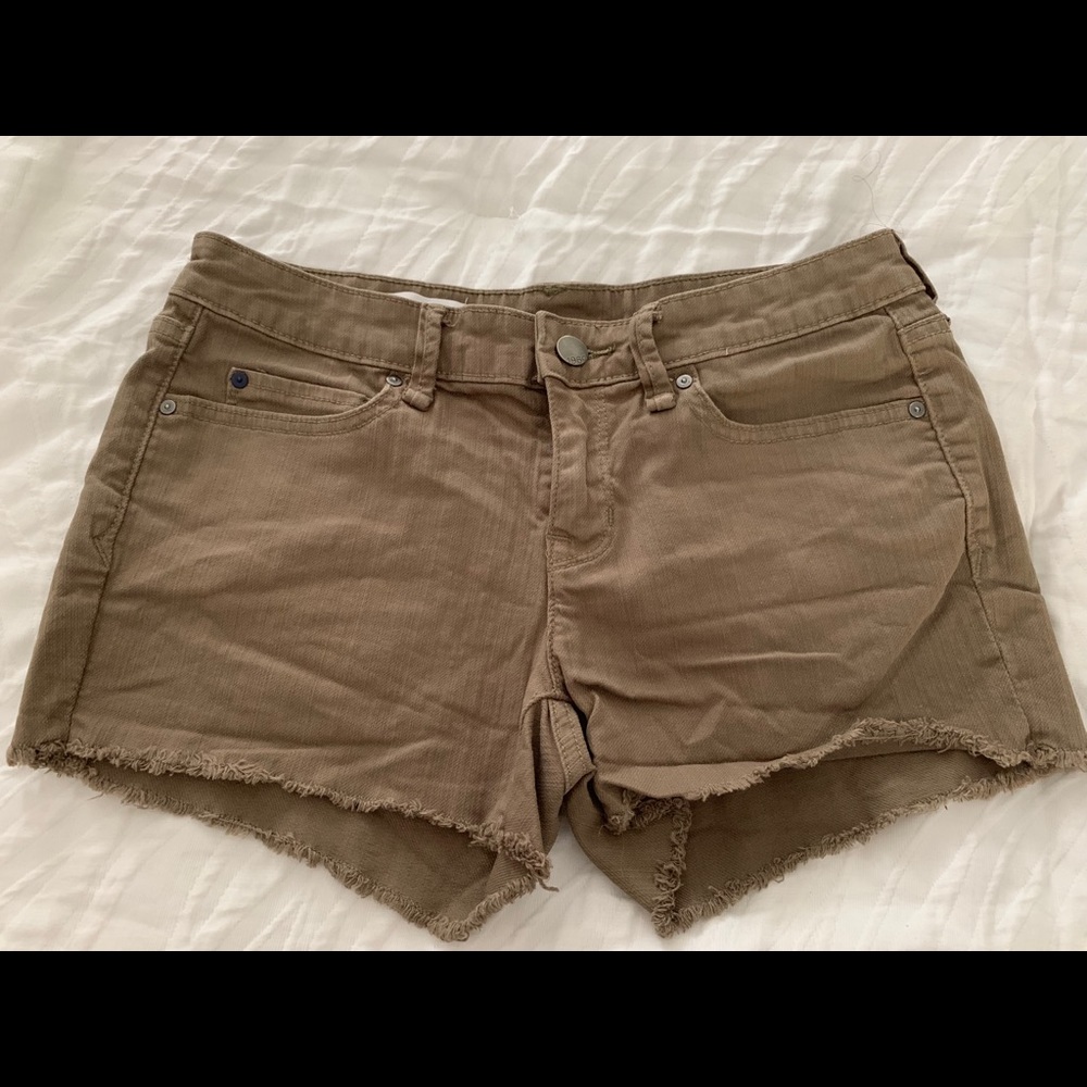 Army Green cut-off shorts